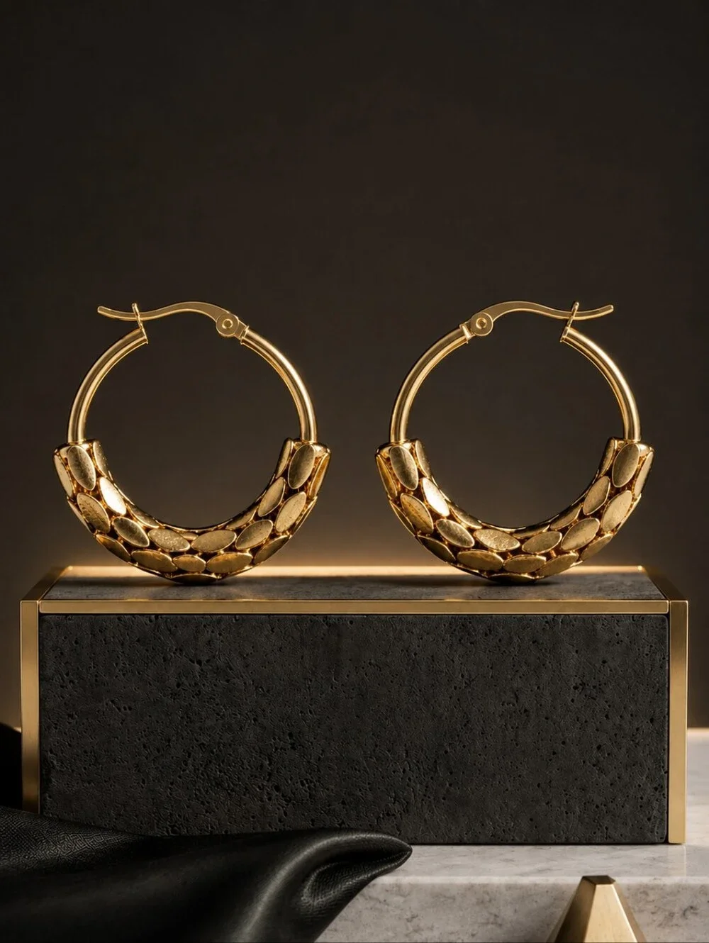 Textured Mesh Hoop Earrings 18K Gold Plated Stainless Steel Non-Tarnish Chunky
